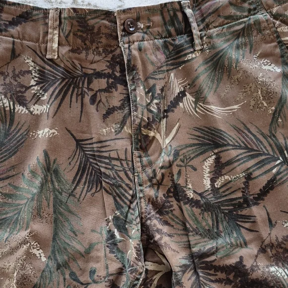 Lucky Brand Men's Shorts Size 33" Waist - Picture 2 of 2